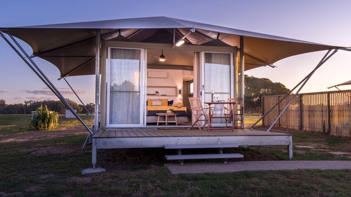 Rules Beach Apartment | Ocean View Beachfront Glamping Tents - Ocean View Beachfront Glamping Tent