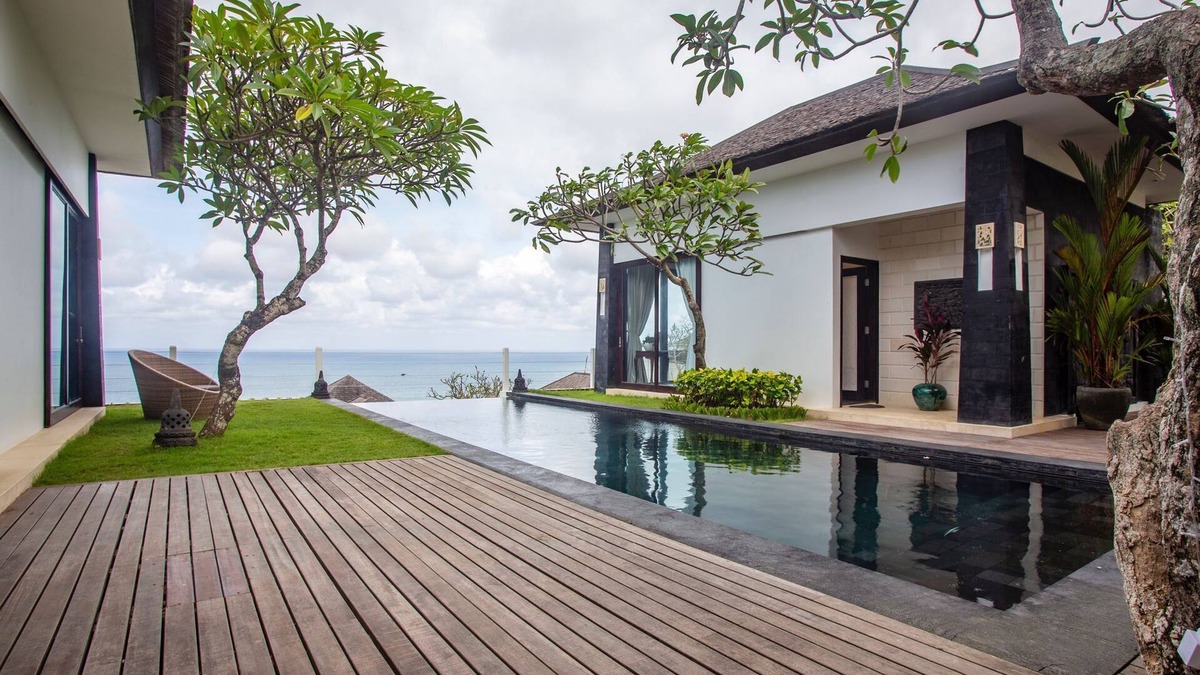 Siligita Villa | Ocean View Four Bedroom Villa
