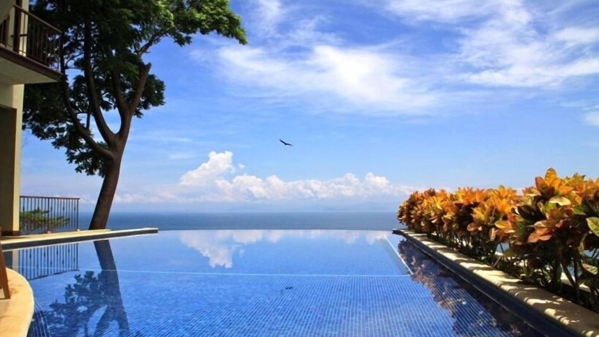 Punta Leona Villa | Ocean view, full time staff, concierge services. Winner 2013 - 2023 top rental