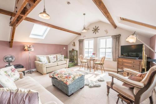 Lowestoft House | Ocean View, Lowestoft