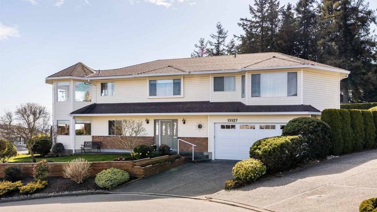 White Rock House | Ocean View & Mount Baker 5 min from the beach! Canada longest pier, restaurant