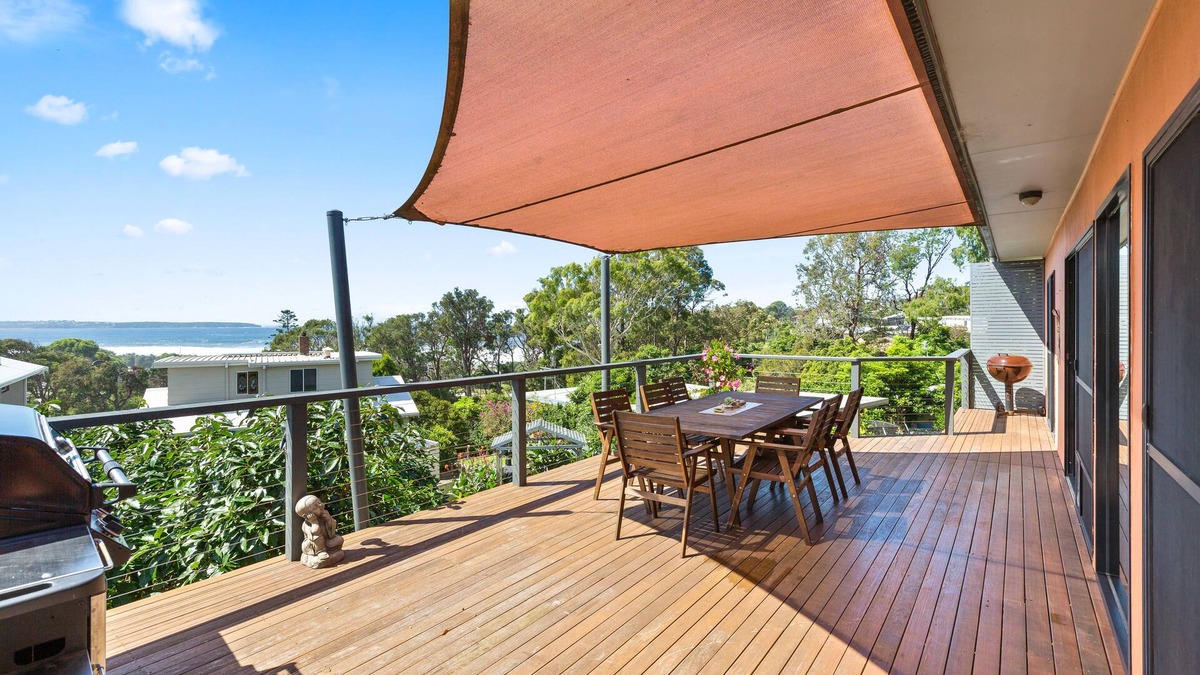 Pambula Beach House | Ocean view on Booroo