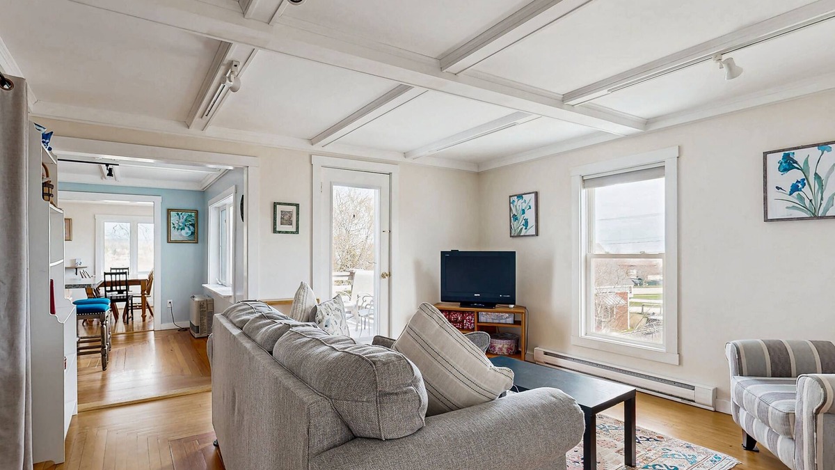 Rockland House | Ocean-view penthouse with deck, gas grill, washer/dryer, full kitchen, & WiFi