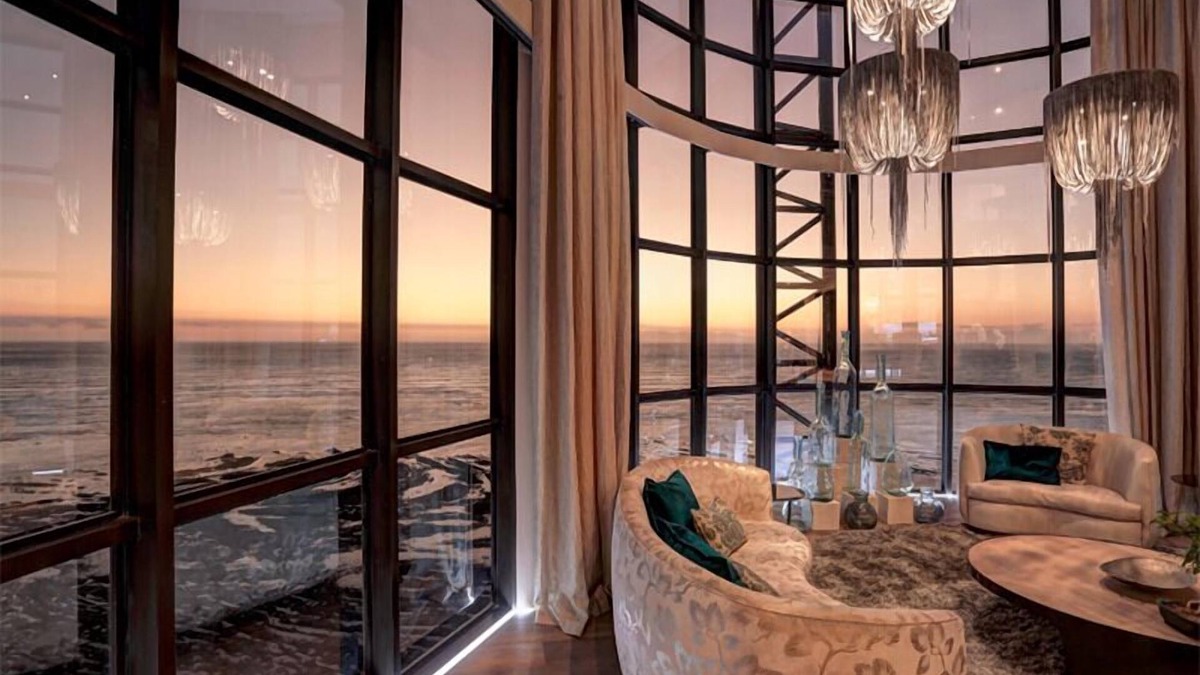 Strand Apartment | Ocean View Penthouse