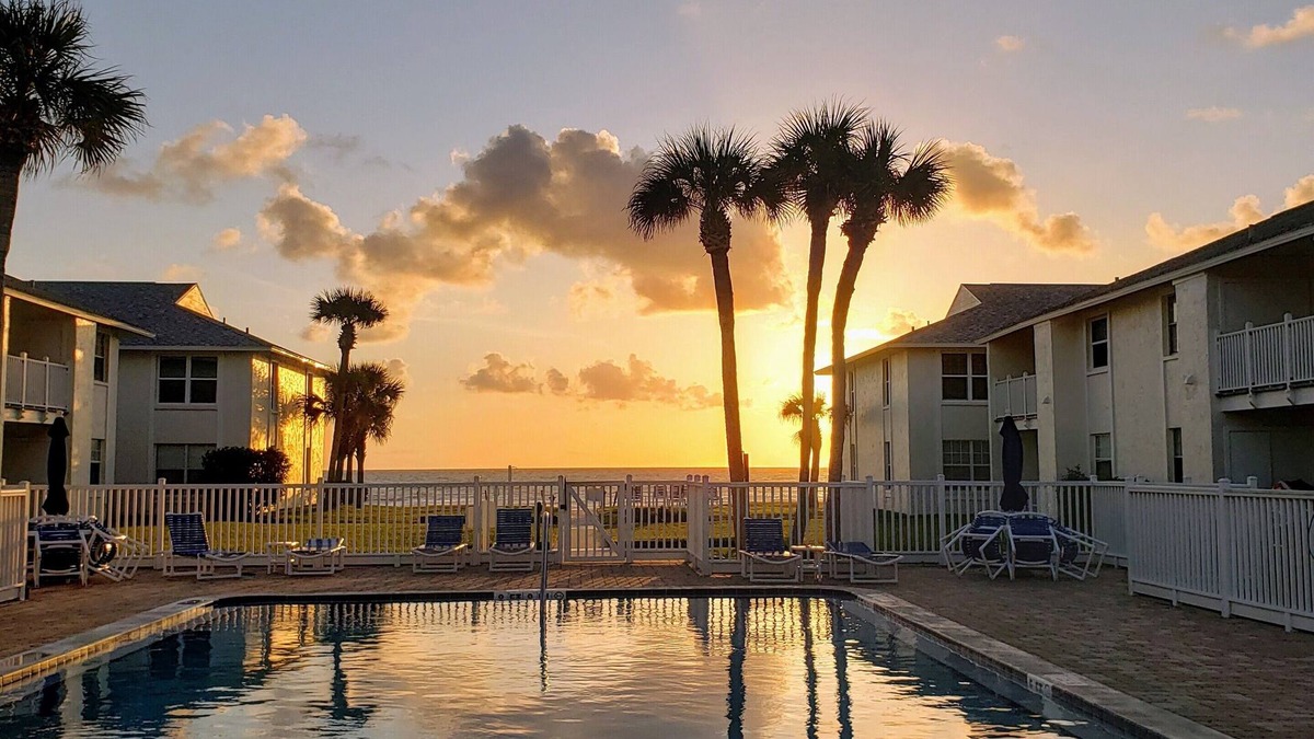 Sea Dunes Condo | Ocean View, Pool Front, Ground Level Condo REMODELED!