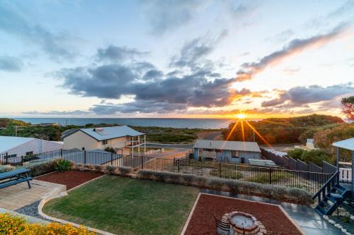 Guilderton House | Ocean View Retreat - Best View in town