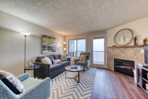 Rockaway Beach Apartment | Ocean View Vacay