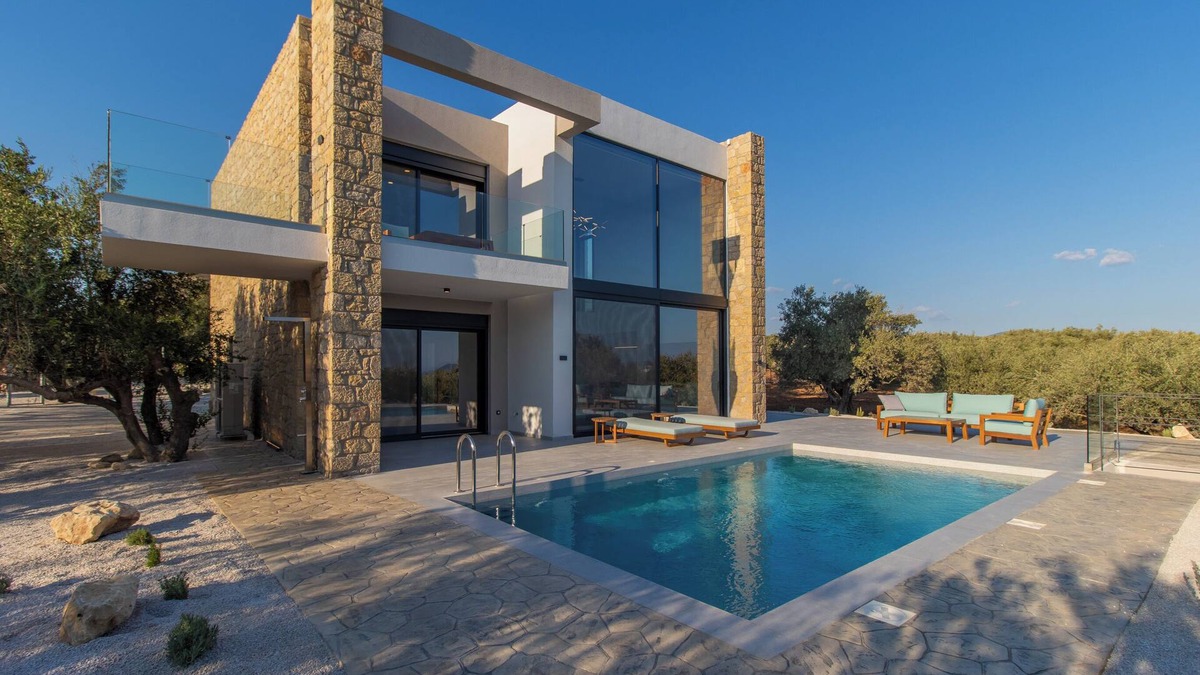 Gargaliani Villa | Ocean view Villa in Messinia, Greece n5-10 mins to the beach and golf course