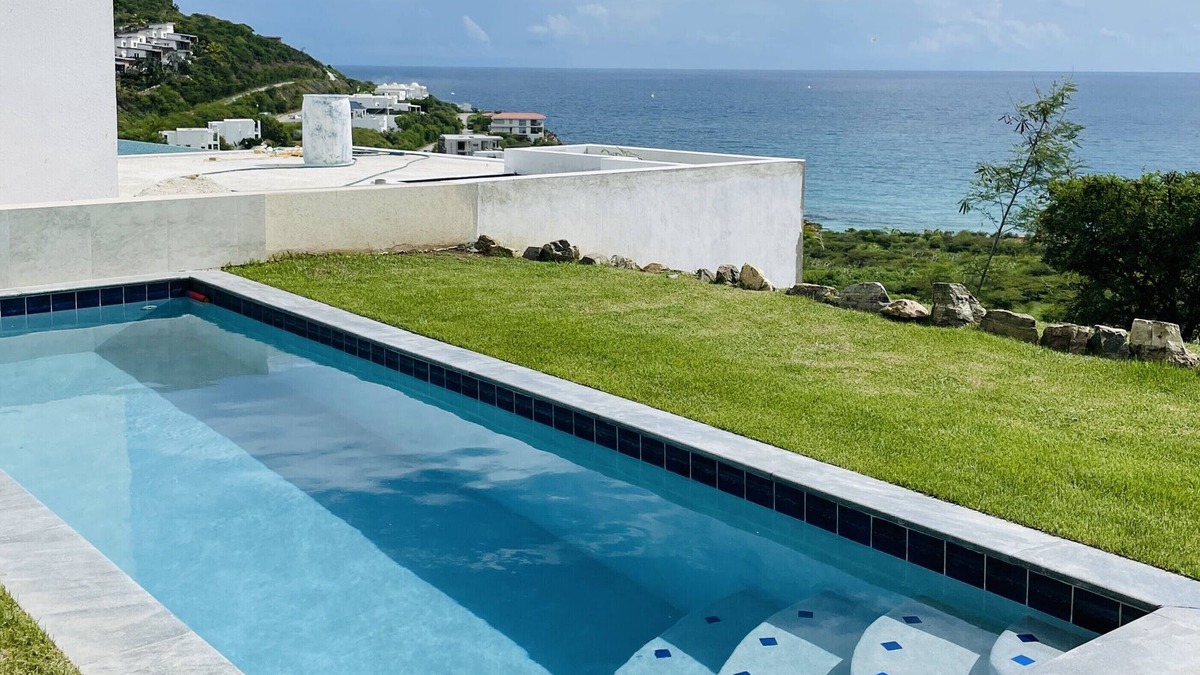 Point Blanche Villa | OCEAN VIEW villa in Indigo Bay, Sint Maarten !