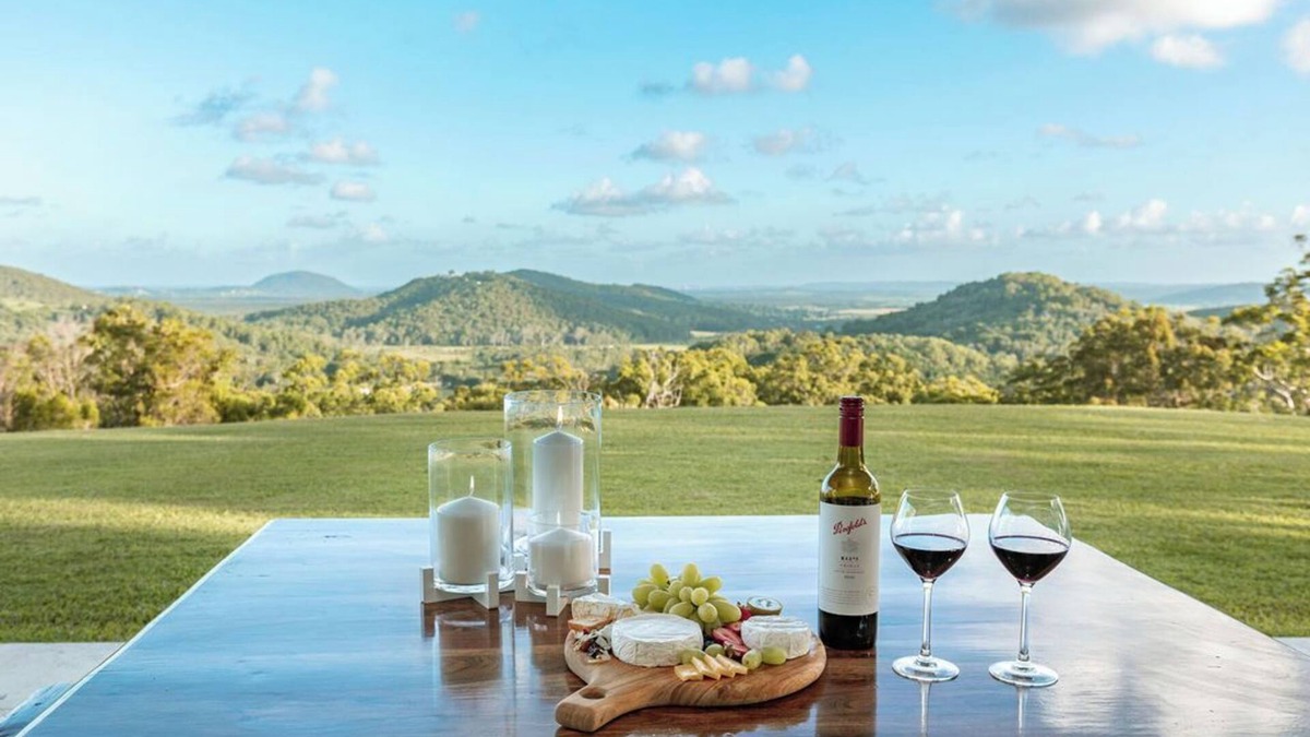 Verrierdale House | Ocean views. Close to Coolum Beach. Pet friendly. Firepit. Sleeps 11.