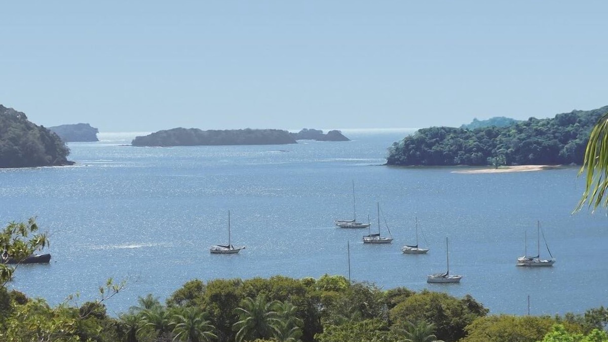 Boca Chica House | Ocean Views & Easy Access to Hotel Facilities