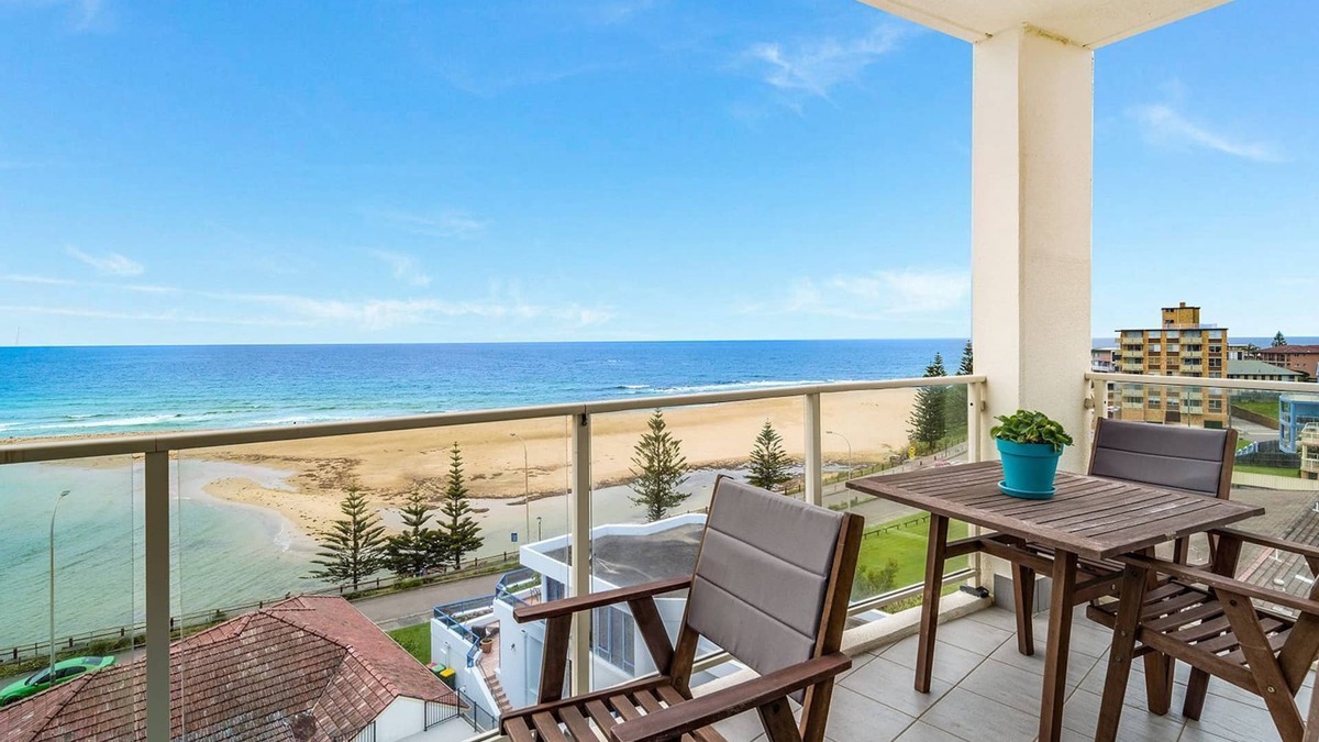 The Entrance Apartment | Ocean Views - Unit 29 - The Entrance