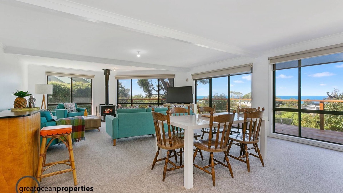 Skenes Creek House | Ocean Views, Wildlife. free wifi, full kitchen, linen provided,. BBQ, Fire pit.