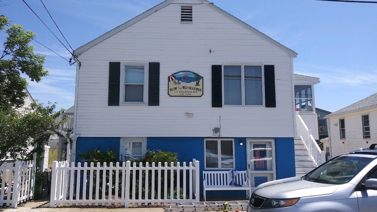 Salisbury Beach Apartment | Ocean wave, Salisbury Beach, Melo's Beach House rentals