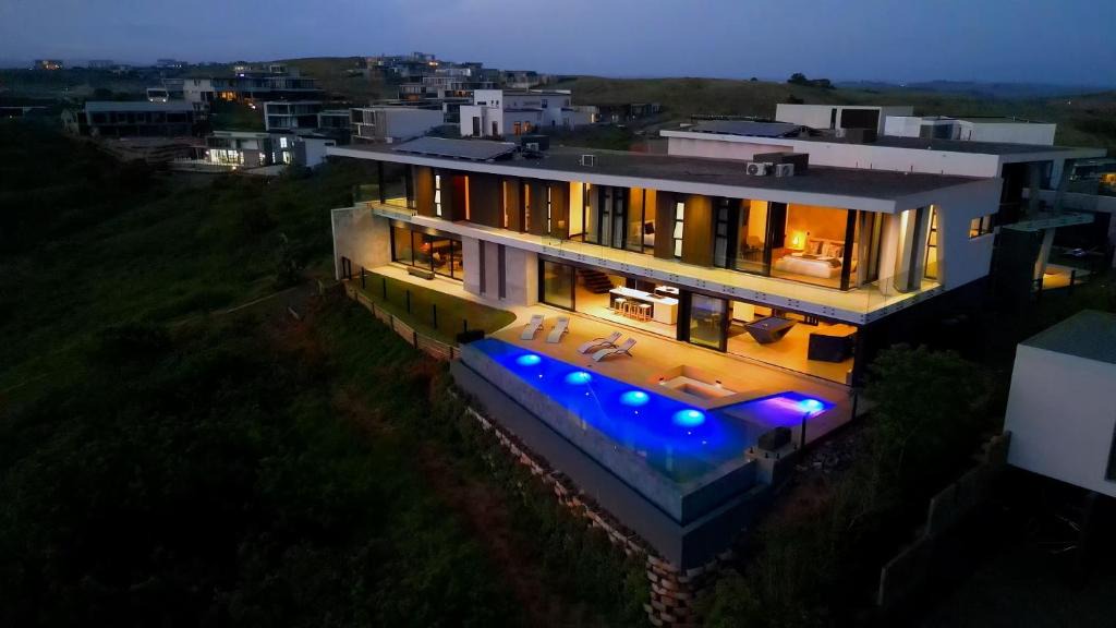 Sheffield Beach Villa | Ocean Zenith