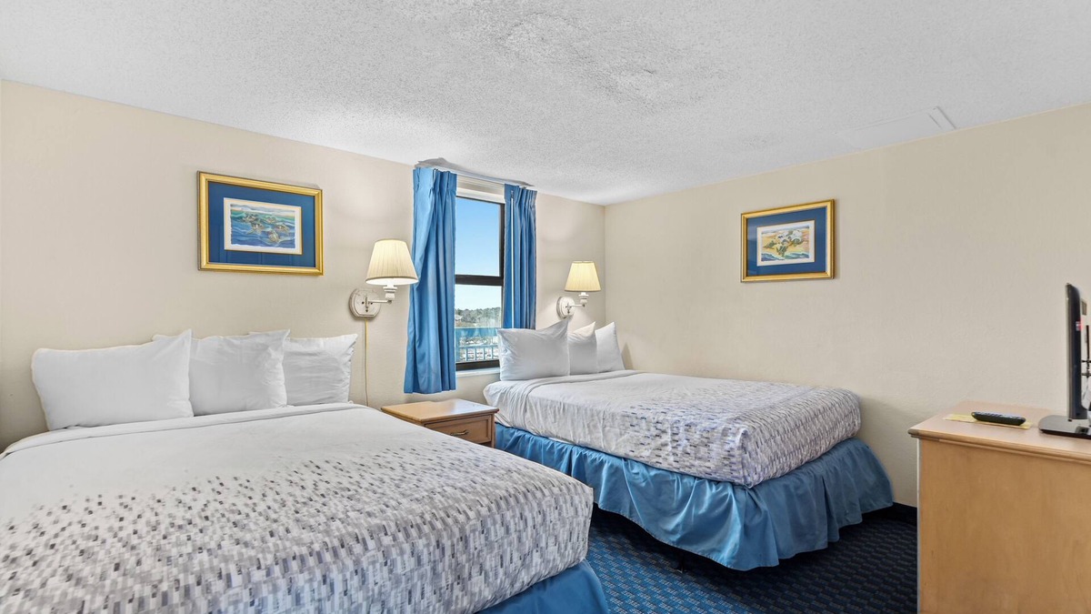 Downtown Myrtle Beach Hotel | Oceanfront 2 BR/Beautiful View