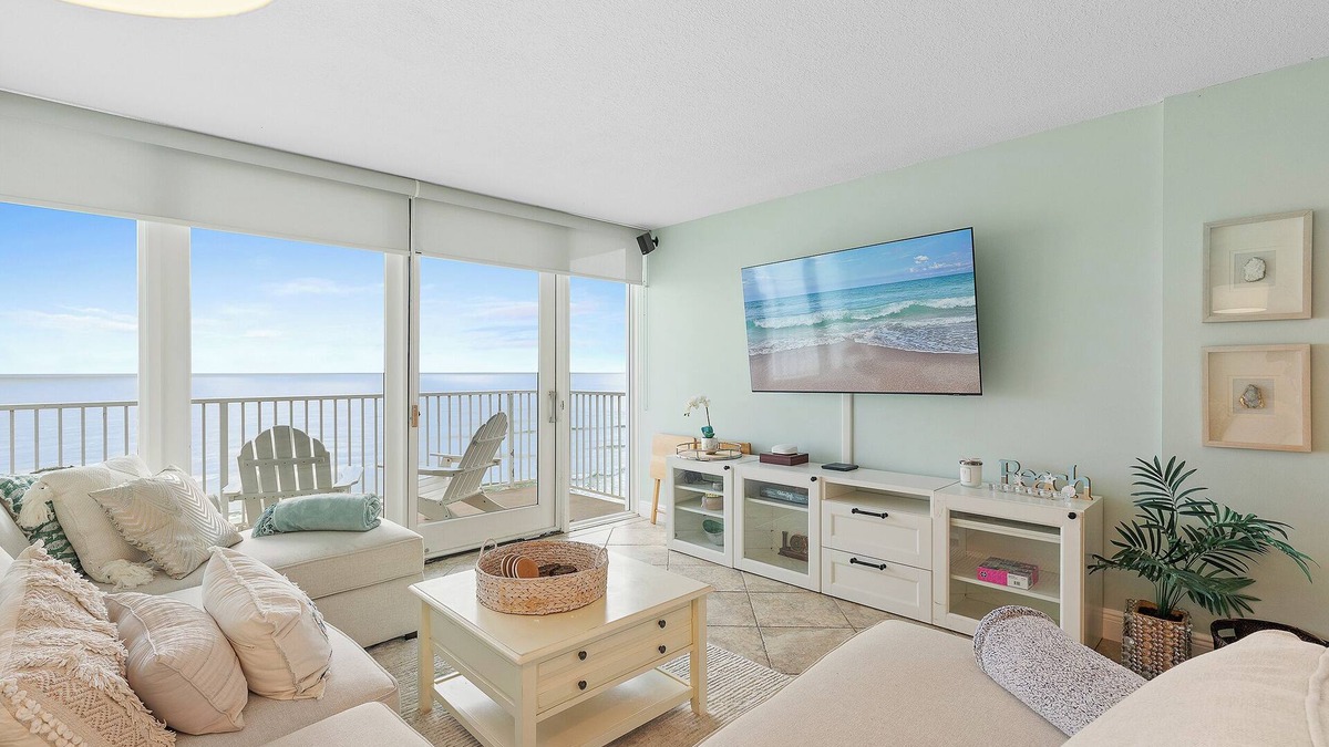 New Smyrna Beach Condo | 🌊Oceanfront Beauty | Gorgeous Ocean Views | Smyrna Beach Club 609A🌊