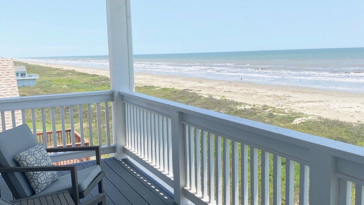Terramar Beach House | Oceanfront/Beachfront Vacation Beach Home 3BR, 3.5 Bath