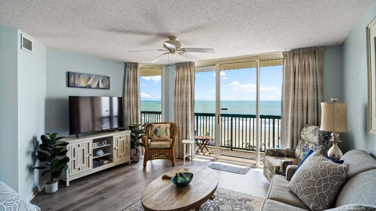 Ash Condo | OCEANFRONT Clean Updated Condo in Ashworth in OD