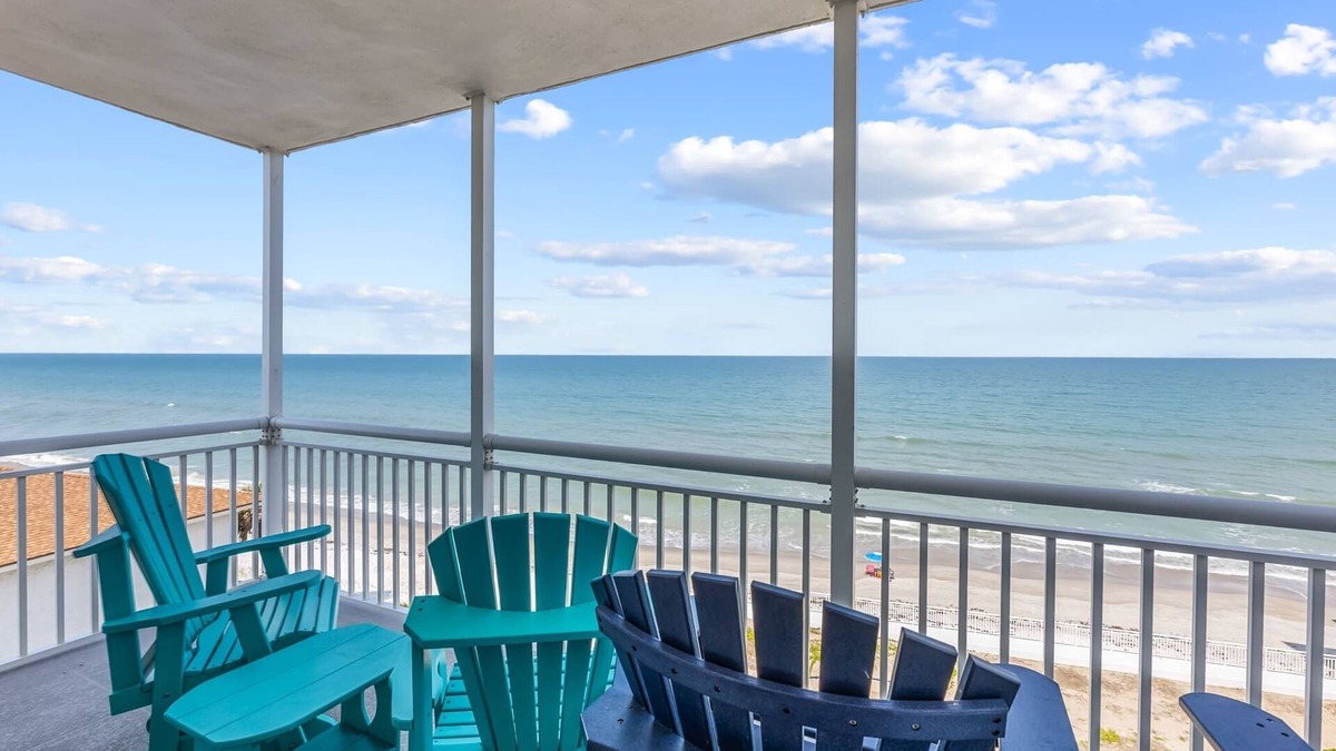 South Patrick Shores Condo | Oceanfront Condo w/Balcony + Rocket Launch Views