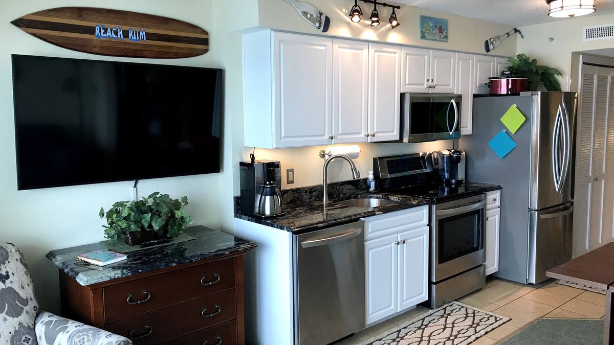 Myrtle Beach Condo | OCEANFRONT CONDO - All the comforts and coziness of home!