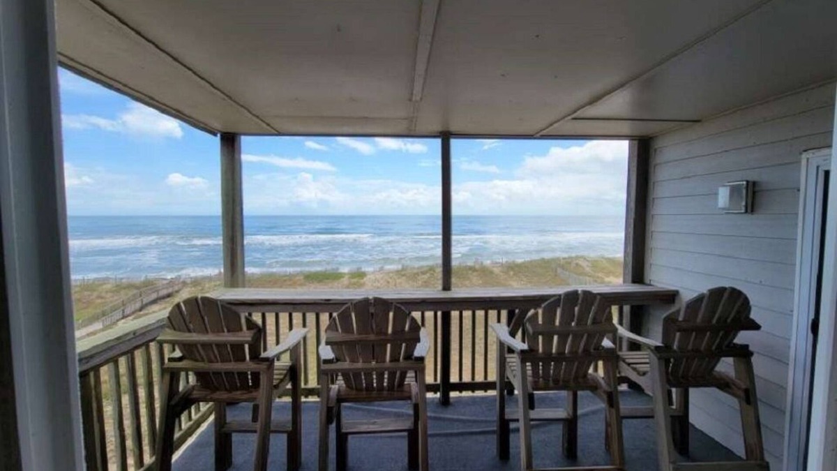 Rodanthe Condo | Oceanfront Condo - OBX - Early Bird Catches the Worm