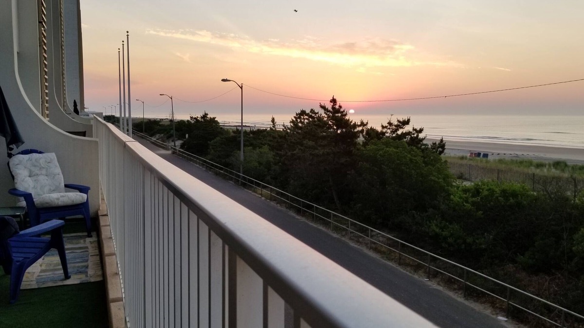 Sea Isle City Condo | Oceanfront Condo - A Perfect Getaway!