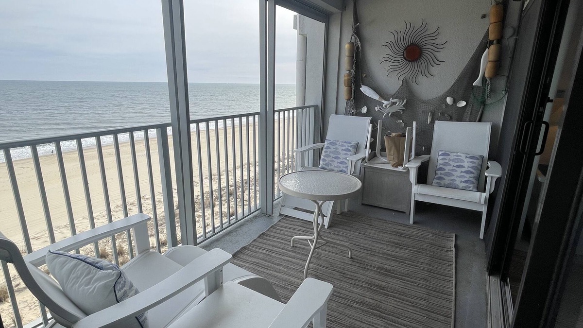 Midtown Ocean City Condo | Oceanfront Corner Unit, Spectacular Views, Pool, W/D, 2 Parking, Full Linen Svc