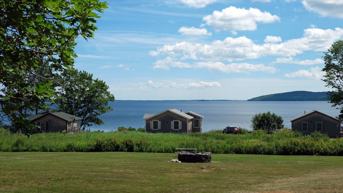 Belfast Cottage | Oceanfront Cottage in Belfast Maine on Penobscot Bay