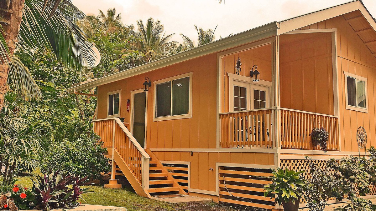 Kehena Beach Estates Cottage | Oceanfront cottage w/AC @ Kehena Beach, Hawaii