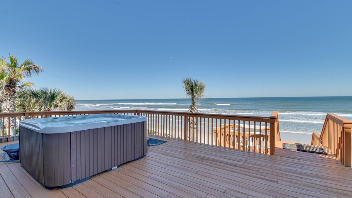 Wilbur-By-The-Sea House | Oceanfront Escape on Wilbur Beach!