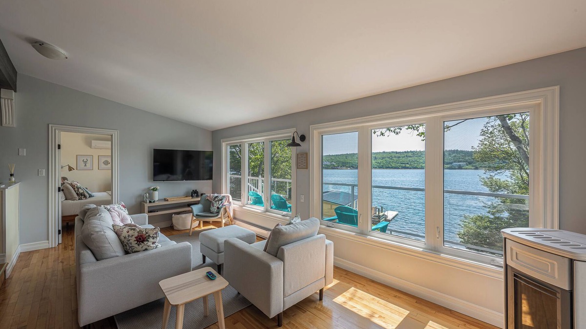 Prospect Bay Cottage | Oceanfront Hideaway w/Private Beach, 25 Mins from Halifax