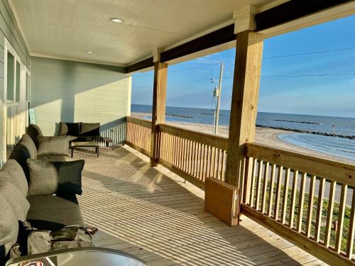 Lakeview Jefferson County House | OceanFront home near HollyBeach