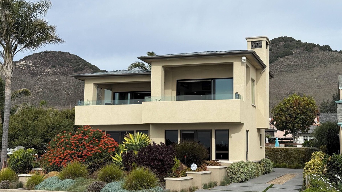 Shell Beach House | Oceanfront Home with Panoramic Views in Shell Beach Monthly Rental