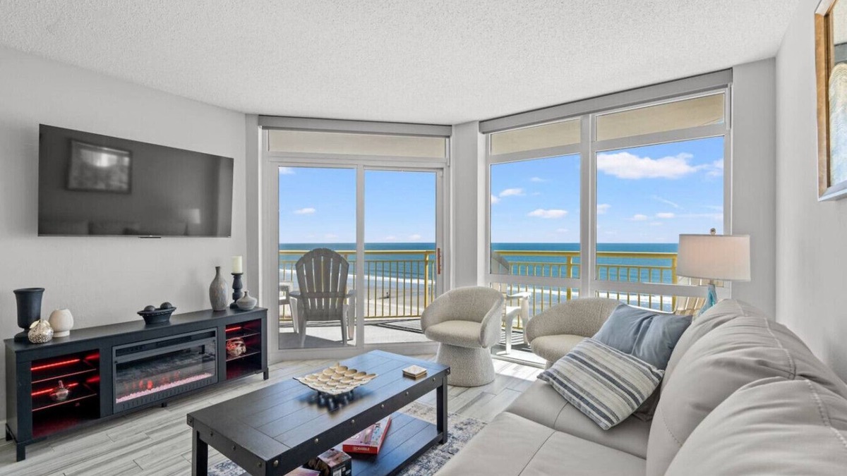 Atlantic Beach Condo | Oceanfront - King Bed - 2br - 2ba - Kitchen - W&D