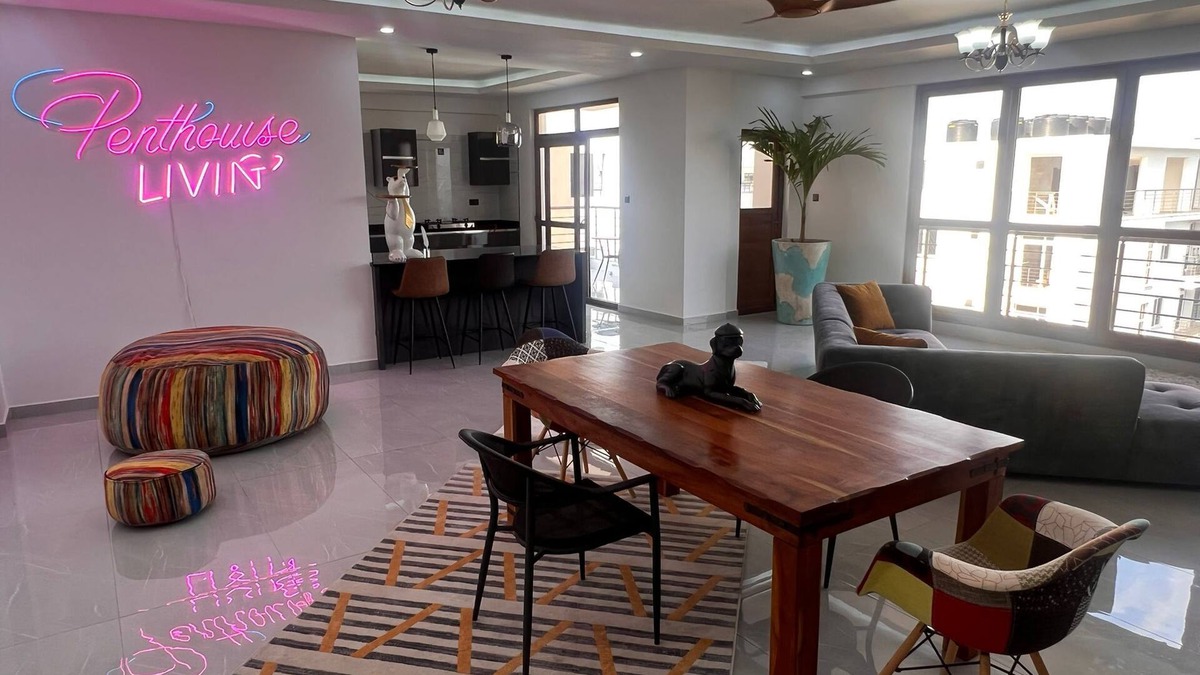 Manyimbo Apartment | Oceanfront Luxury Penthouse w/Panoramic Views & Spacious Interiors