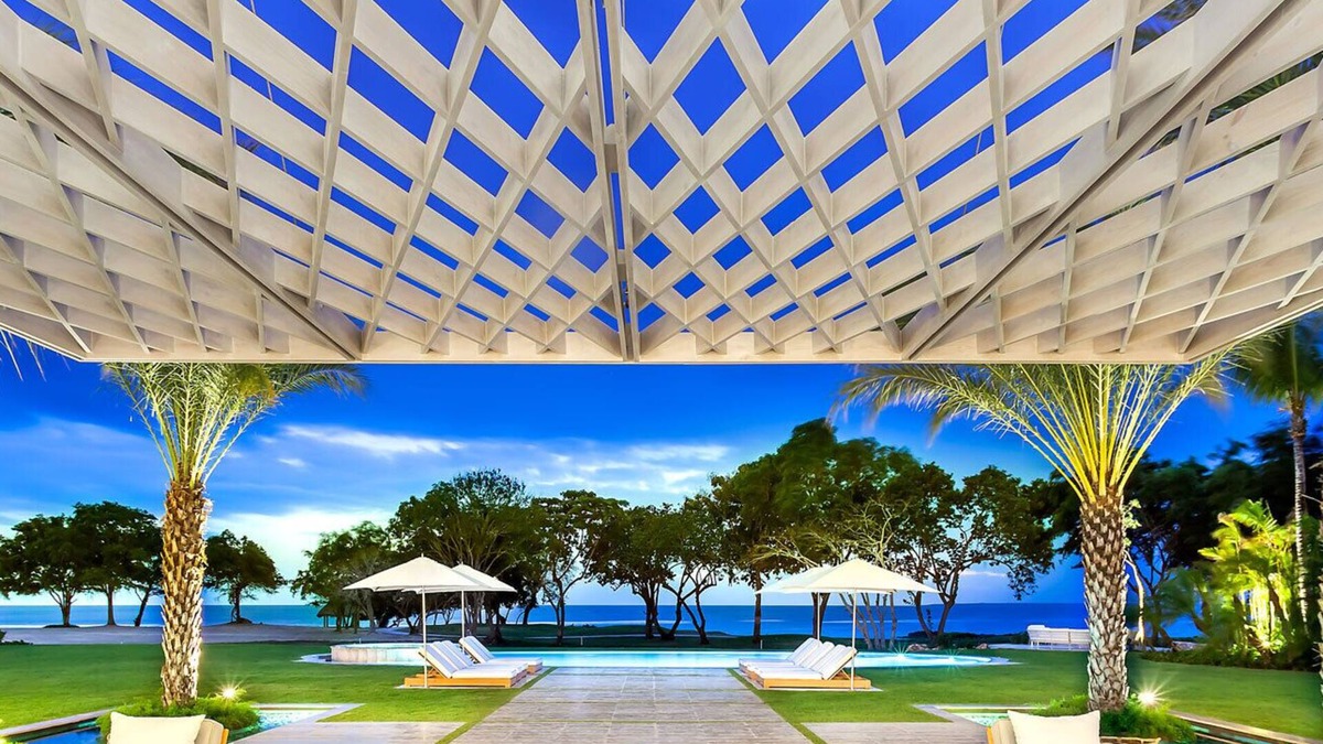 Casa de Campo Villa | Oceanfront Luxury Villa, Pool, Staff & Golf Carts, Walk to Beach Dream House