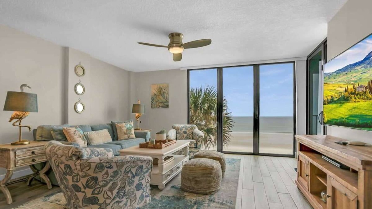 Crescent Beach Condo | Oceanfront, Pool, Beach Gear, Tennis, Smart TVs