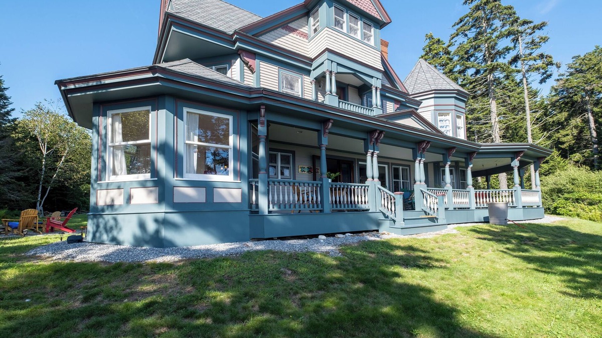 Phippsburg House | Oceanfront, private home, 3 Bed, 3 Baths, near beaches, golf, dining & more.