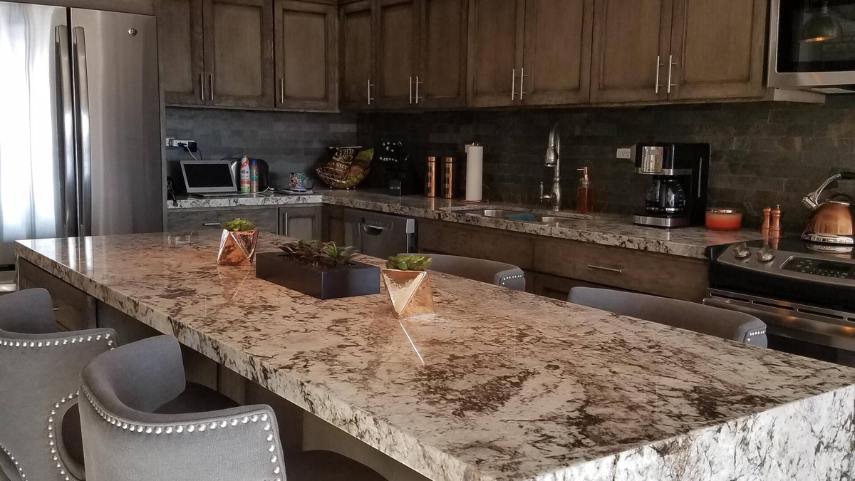 San Jose del Cabo Condo | Oceanfront Resort Beach Paradise! Great Reviews, Modern Remodel great location!