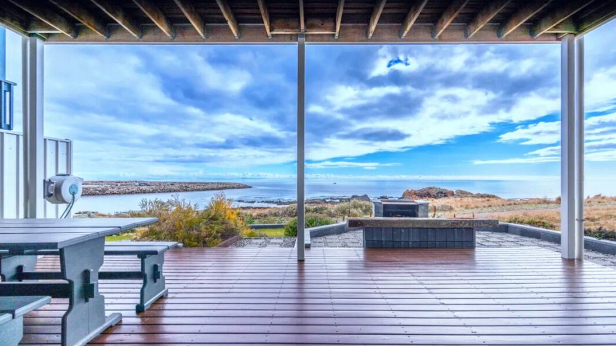 Wirrina Cove House | Oceanfront Retreat Wirrina Cove Fleurieu Coast