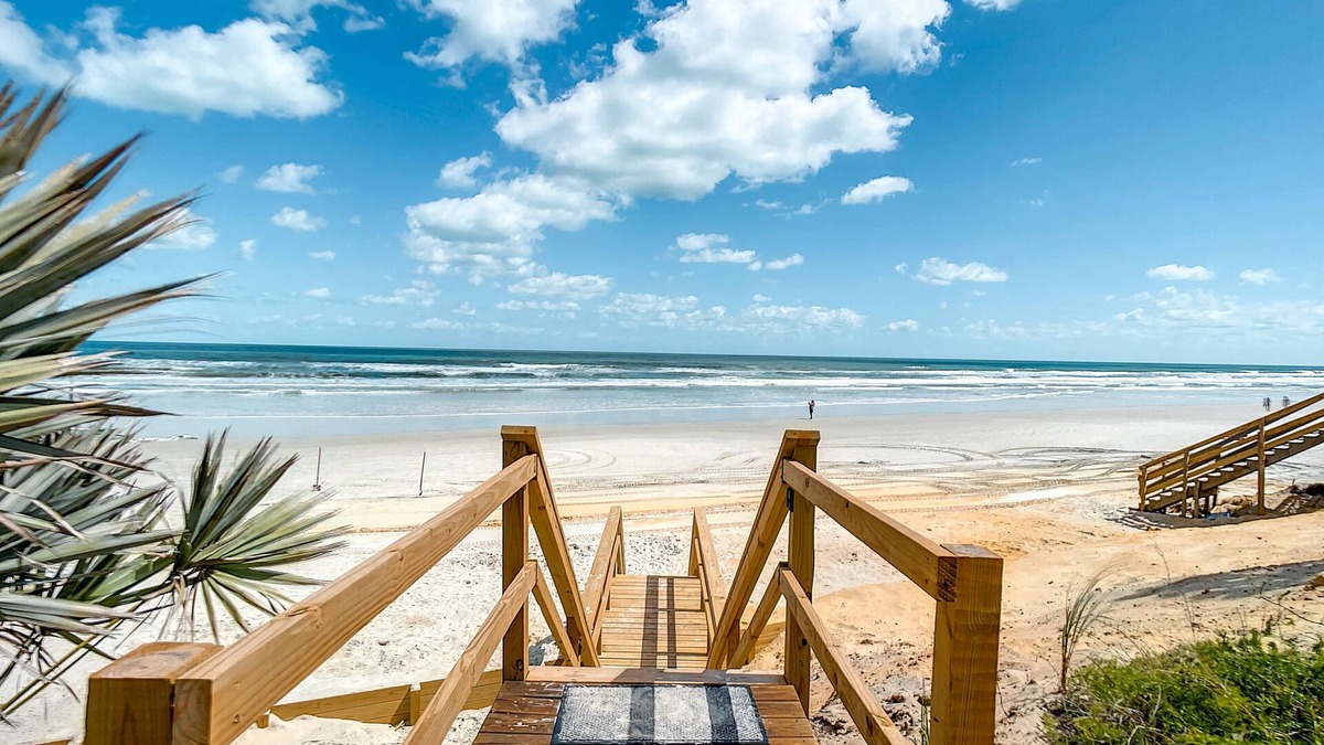 Sea Dunes Condo | Oceanfront Sailfish A3 | Large Deck & Steps to Car-Free Beach