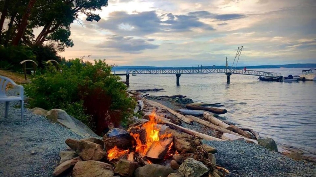 North Oyster Condo | Oceanfront Seaside Vacay with stunning views at Inn of the Sea,Pool/Hot Tub/Dock