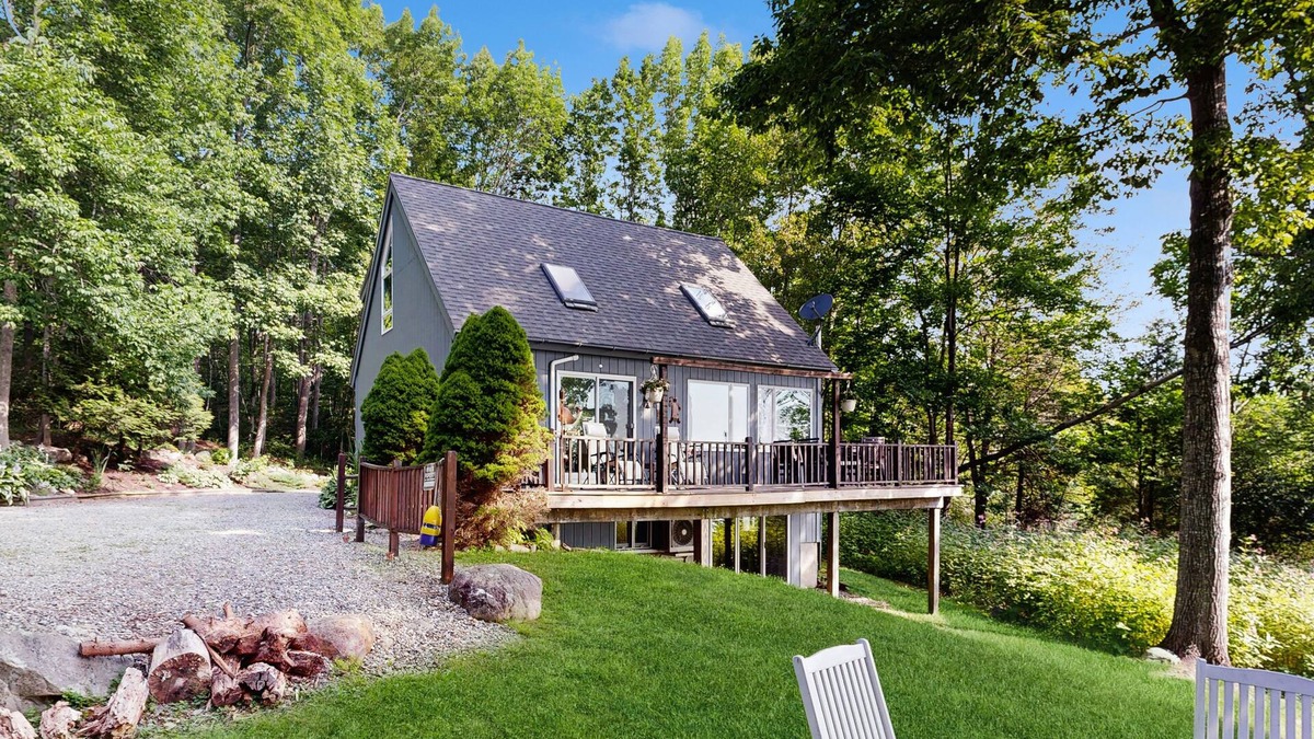 Lincolnville House | Oceanfront snowbird-friendly home on the beach with washer/dryer & fireplace