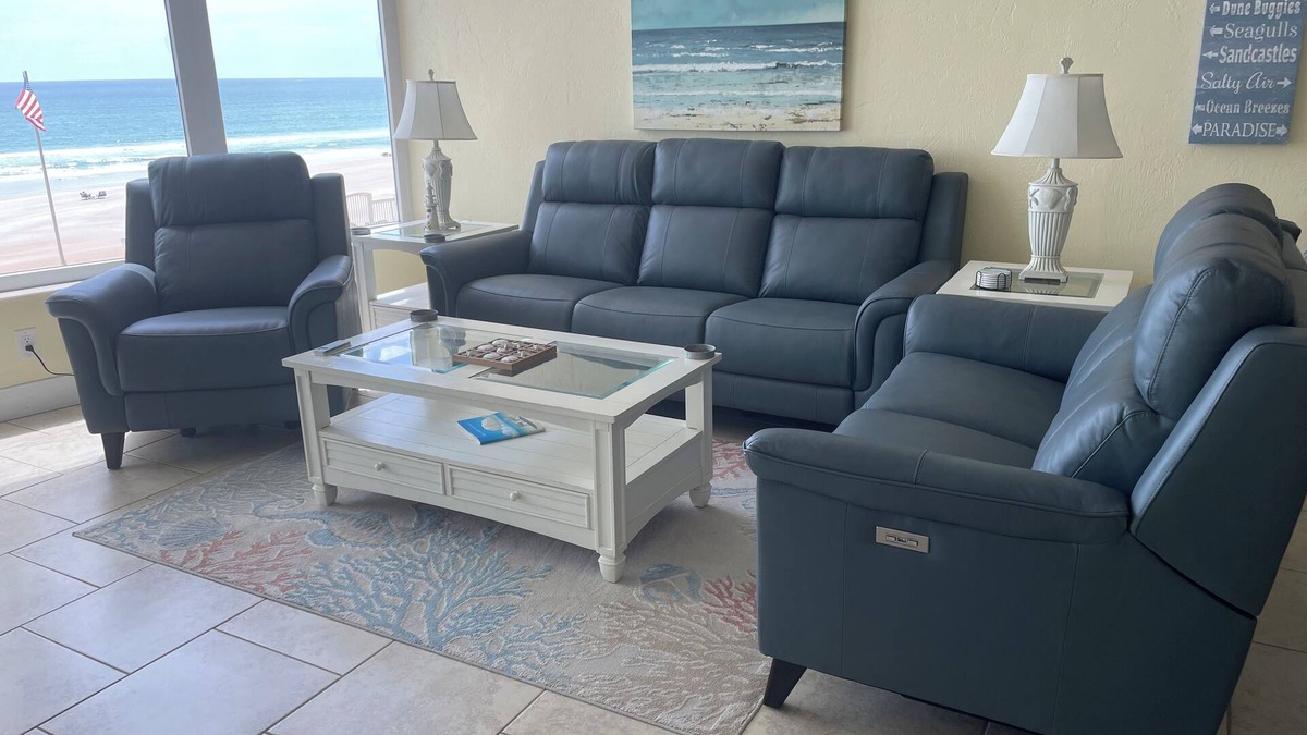Port Orange Condo | Oceanfront, non-drive beach, heated pool, sport courts, gym