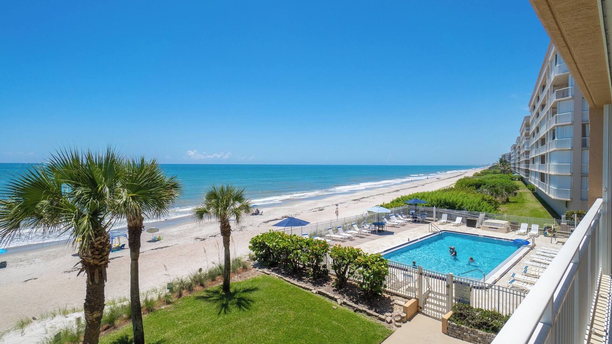 Indian Harbour Beach Condo | Oceanfront condo-steps from the beach! -Sleeps 4 2BR 2BTH on the 3rd floor