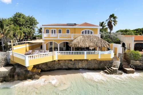 Belnem Villa | Oceanfront villa Casa Mar Azul