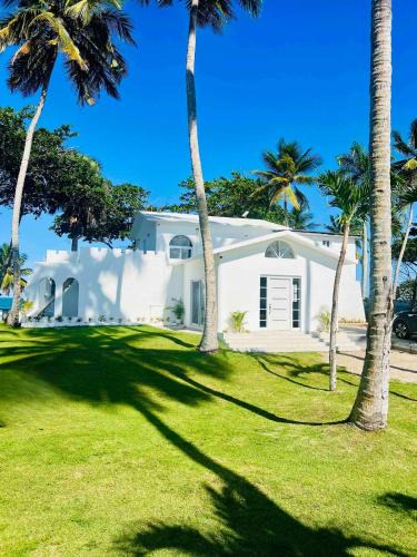 Las Canas Villa | Oceanfront Villa Near Cabarete