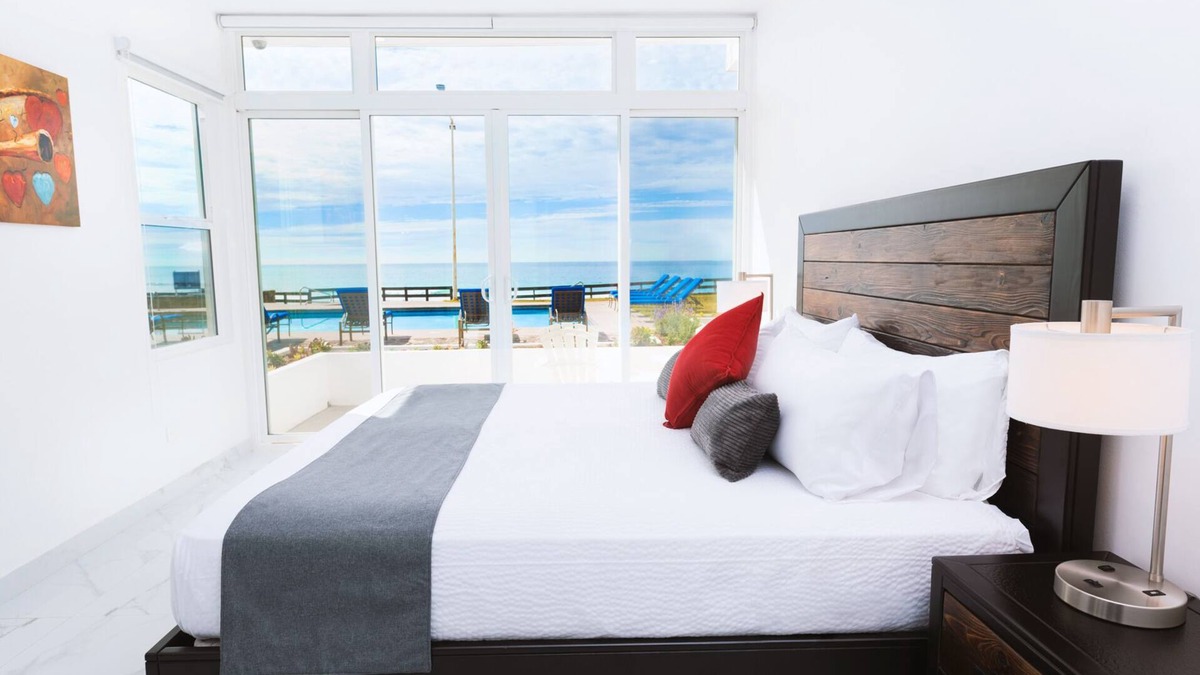 La Paloma Villa | Oceanfront Villa Amor