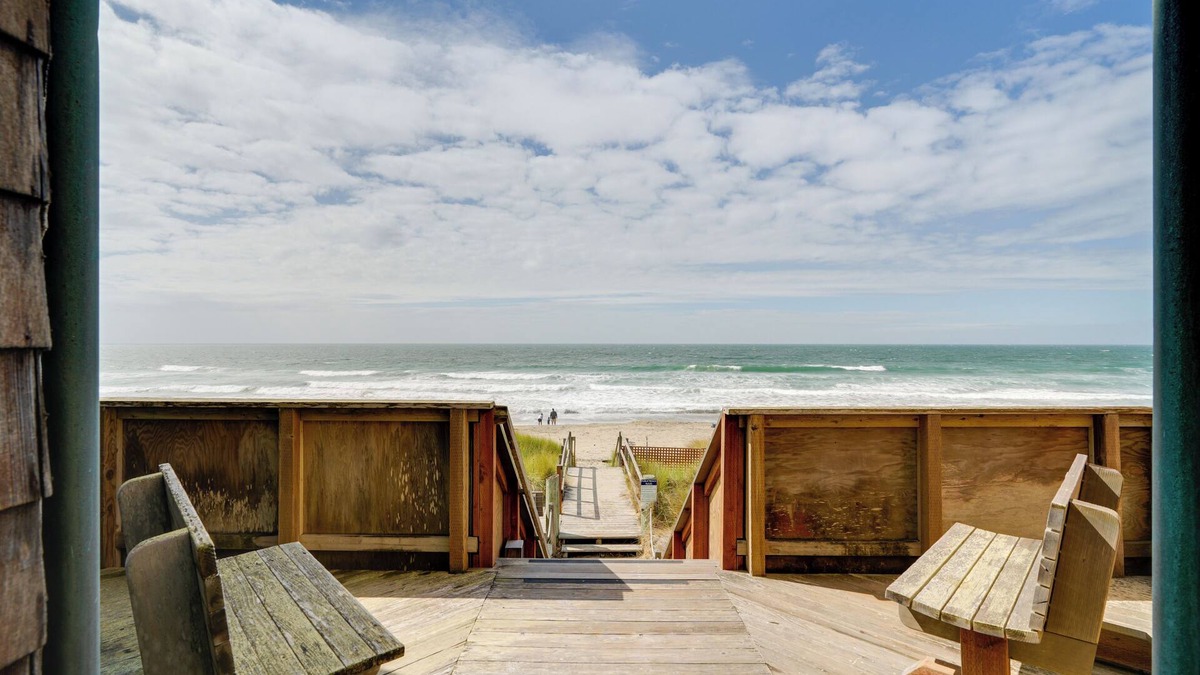 Pajaro Dunes Apartment | Oceanfront Watsonville Condo w/Beach Access!